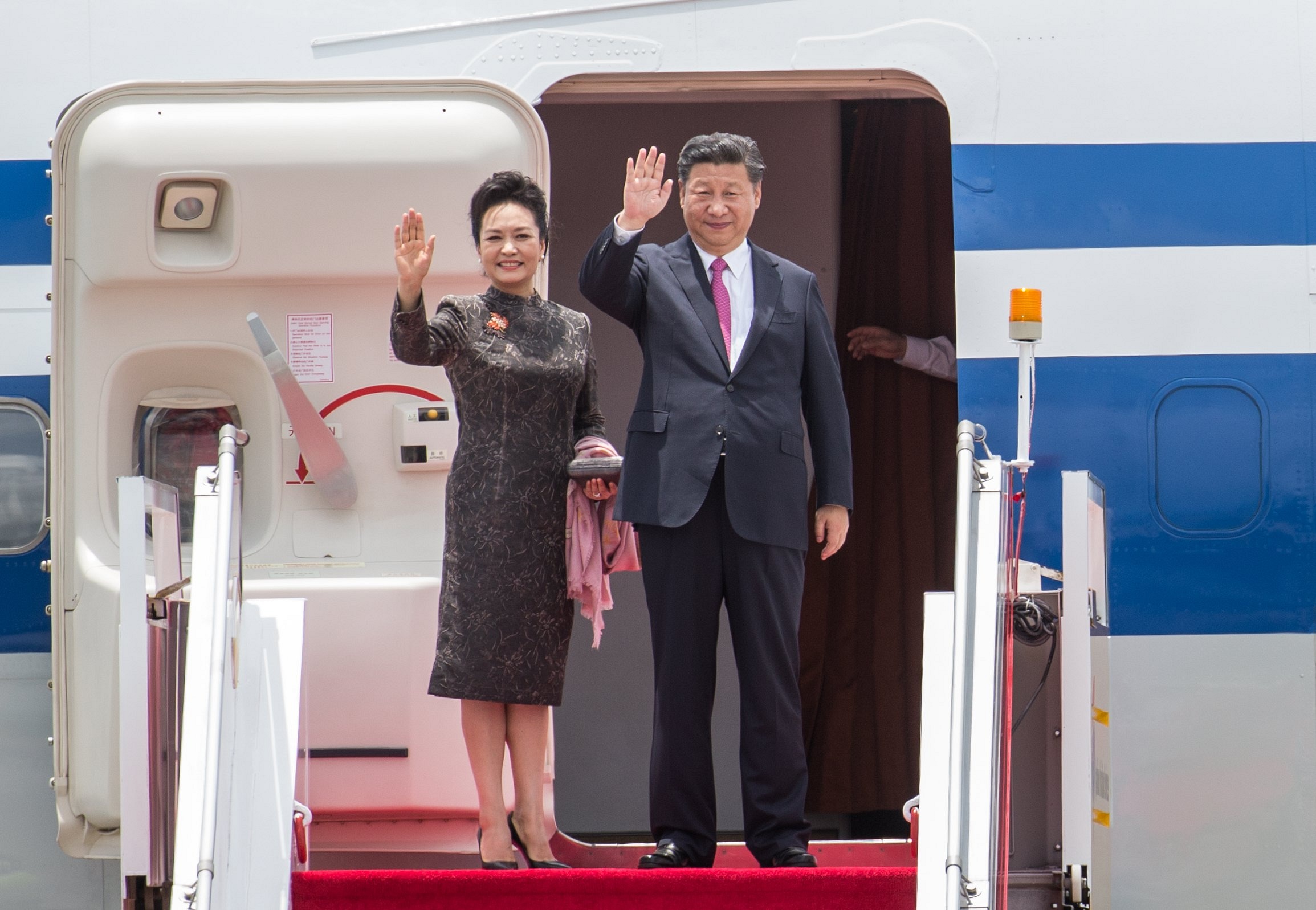 Five outfits of China’s First Lady Peng Liyuan during her visit to Hong ...