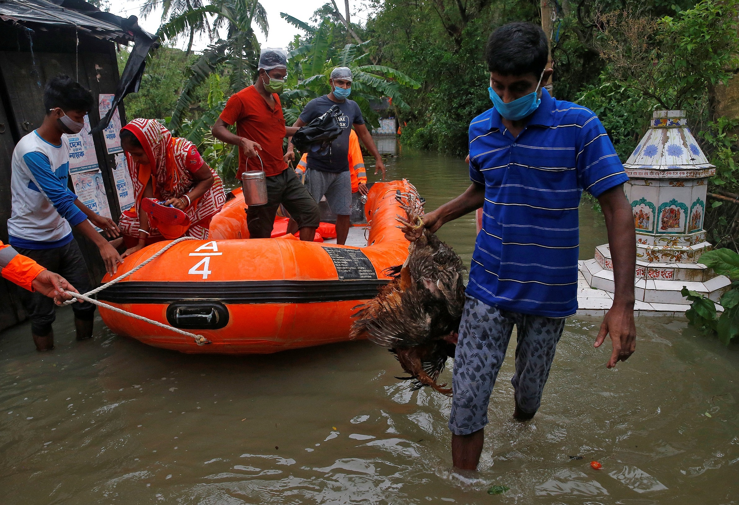 Five Dead As Another Cyclone Batters India | The Straits Times