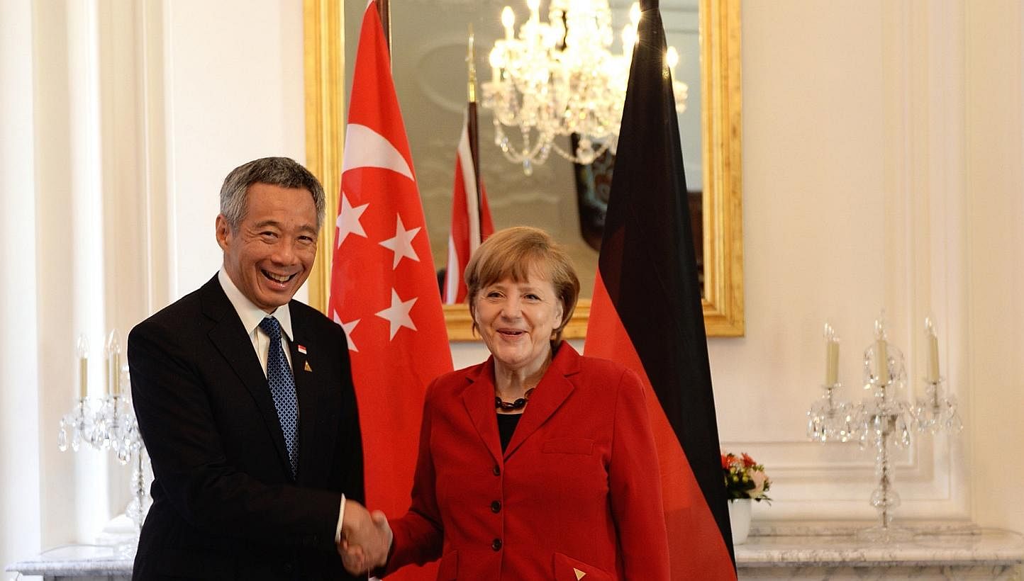 Prime Minister Lee Hsien Loong&nbsp;called on German Chancellor Angel Merkel at the German Residence in The Hague on Tuesday morning, March 2, 2014. Mr&nbsp;Lee discussed the Russian annexation of Crimea with German Chancellor Angela Merkel on Tuesda