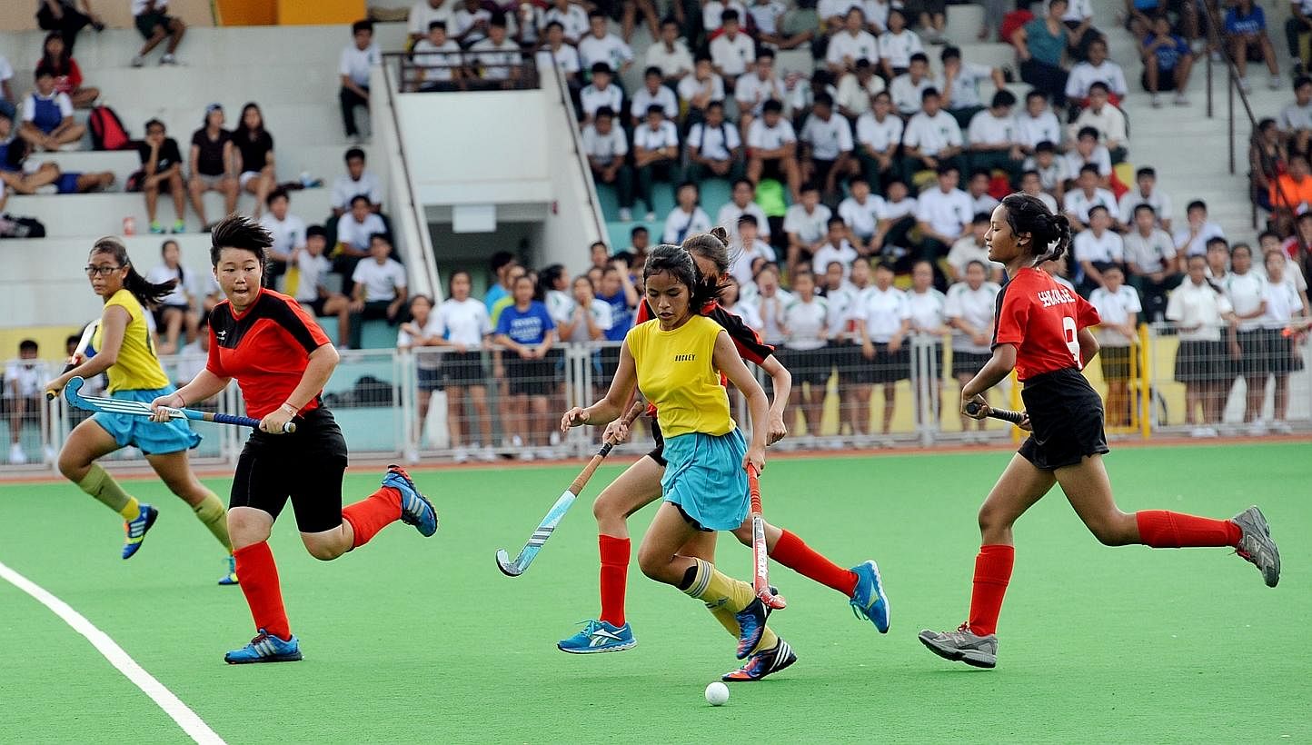 Crescent Girls' School play Sengkang Secondary School, whilst Victoria School goes up against Raffles Institution in the National Schools Girls and Boys B Division Finals respectively.&nbsp;Crescent Girls School (CGS) beat Seng Kang Secondary School 