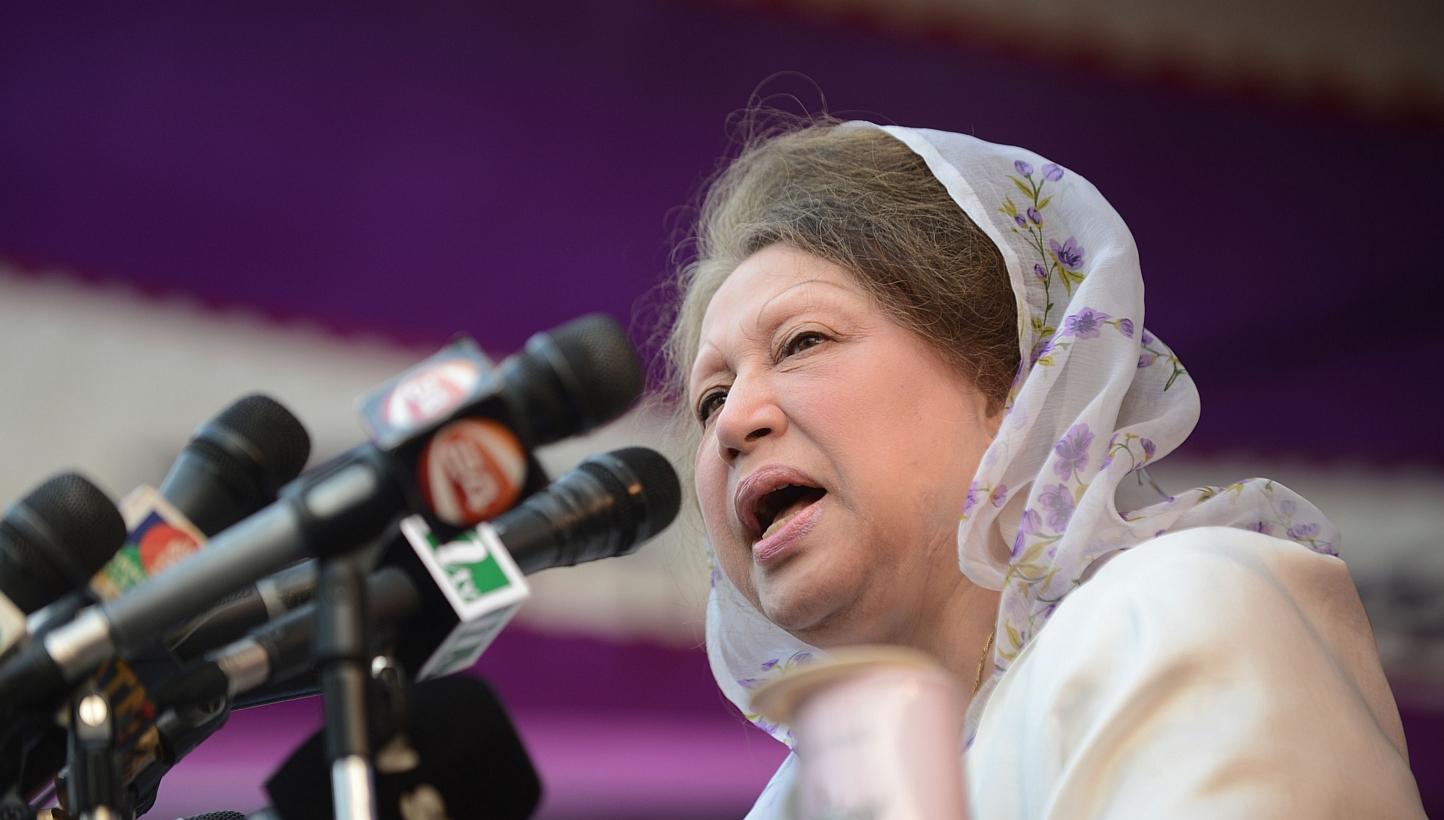 In this file photograph taken on Jan 20, 2014, Bangladesh's main opposition leader and Bangladesh Nationalist Party (BNP) chairperson Khaleda Zia addresses a rally in Dhaka.&nbsp;-- PHOTO: AFP