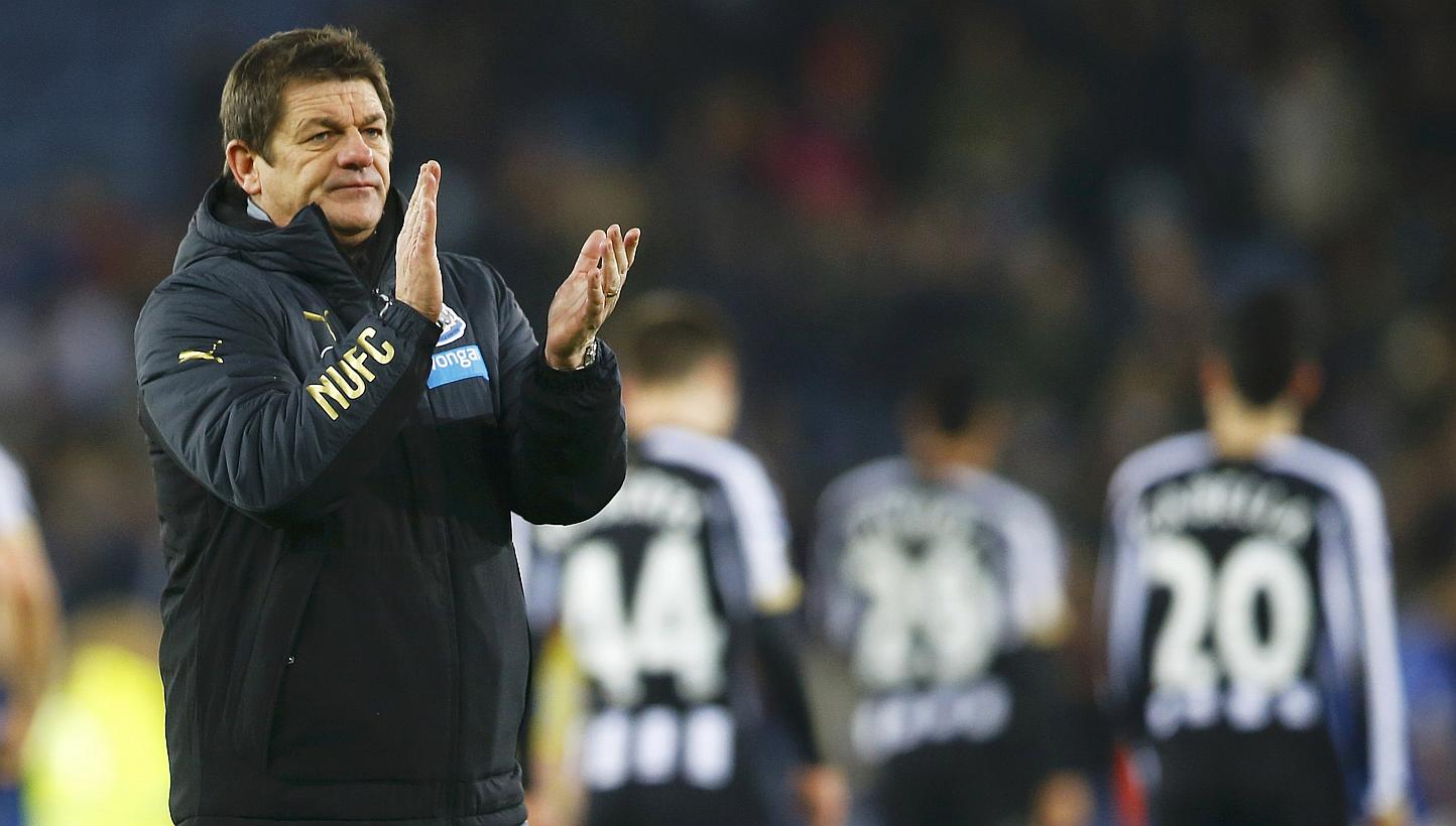 Newcastle United caretaker manager John Carver applauds fans after their FA Cup third round soccer match against Leicester City at the King Power Stadium, in Leicester, central England, Jan 3, 2015. -- PHOTO: REUTERS