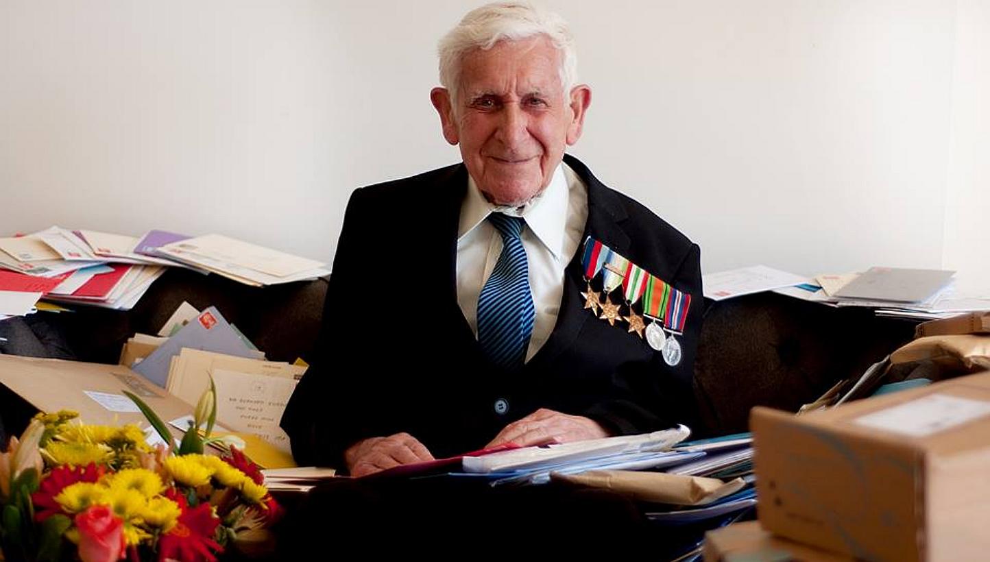 Bernard Jordan (above), whose "Great Escape" was hailed around the world as the embodiment of his generation's war-time spirit, died peacefully in hospital. -- PHOTO TWITTER