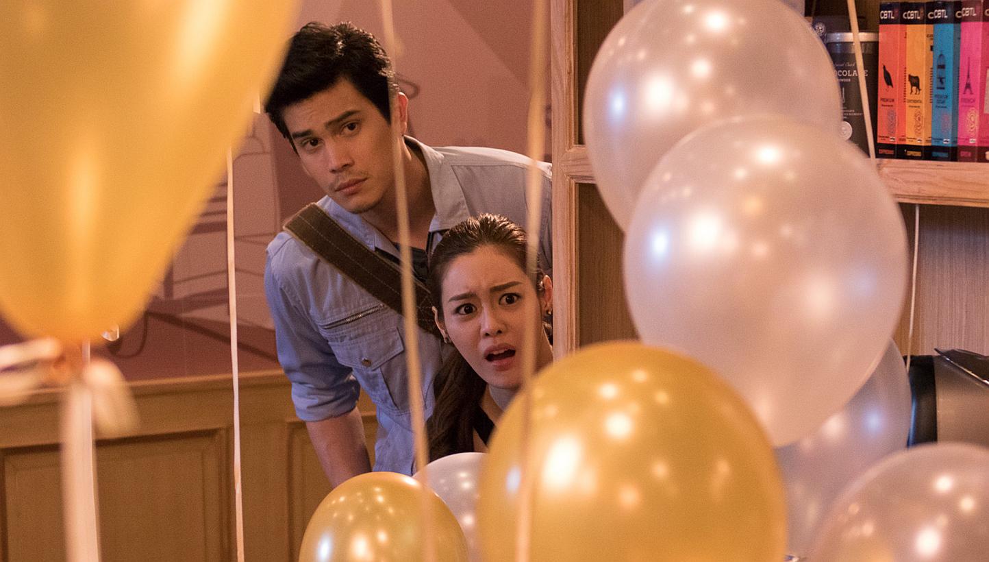 Gym (Sunny Suwanmethanon) and Pleng (Ice Preechaya Pongthananikorn), his English tutor, are highly entertaining in this romantic comedy. -- PHOTO: GOLDEN VILLAGE PICTURES