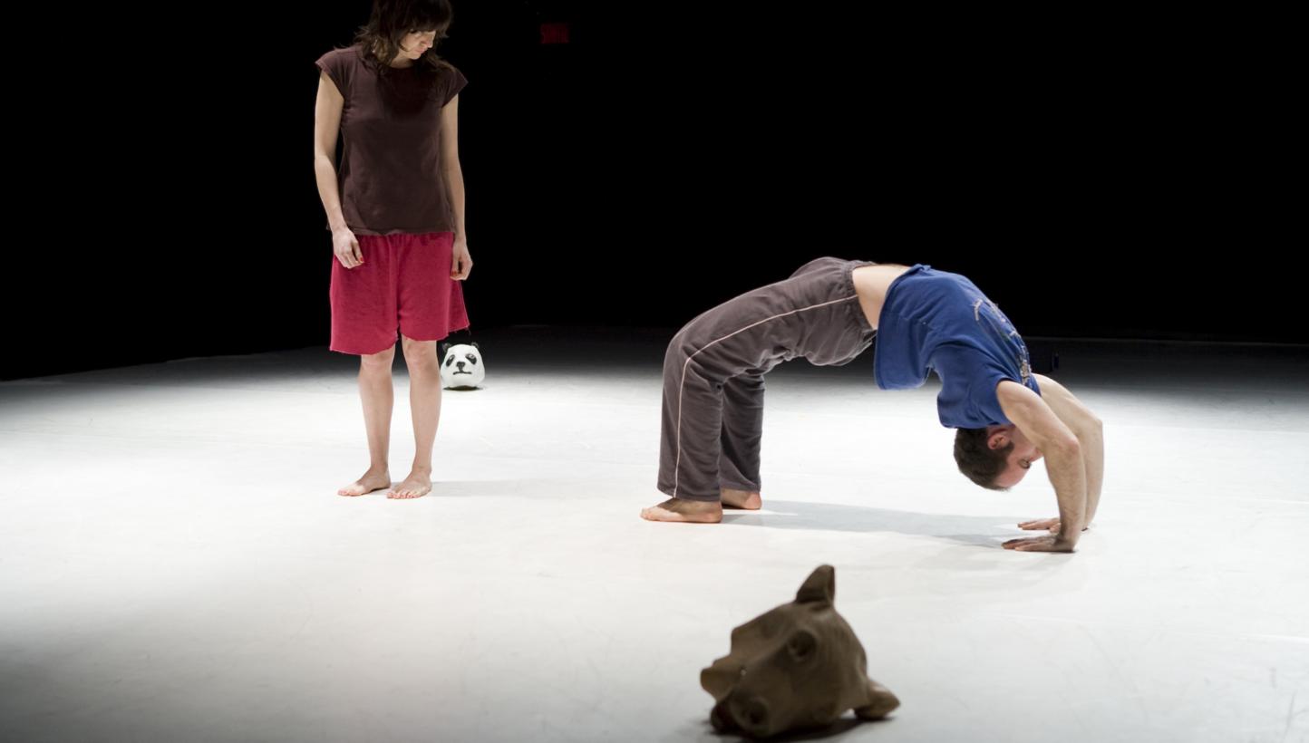 In Grand Singe, so little was done, yet so much was gained. Performed at the Esplanade Theatre Studio from January 22 to 23, virtuosity was not displayed through complicated physical technique but through the performative confidence the performers ex