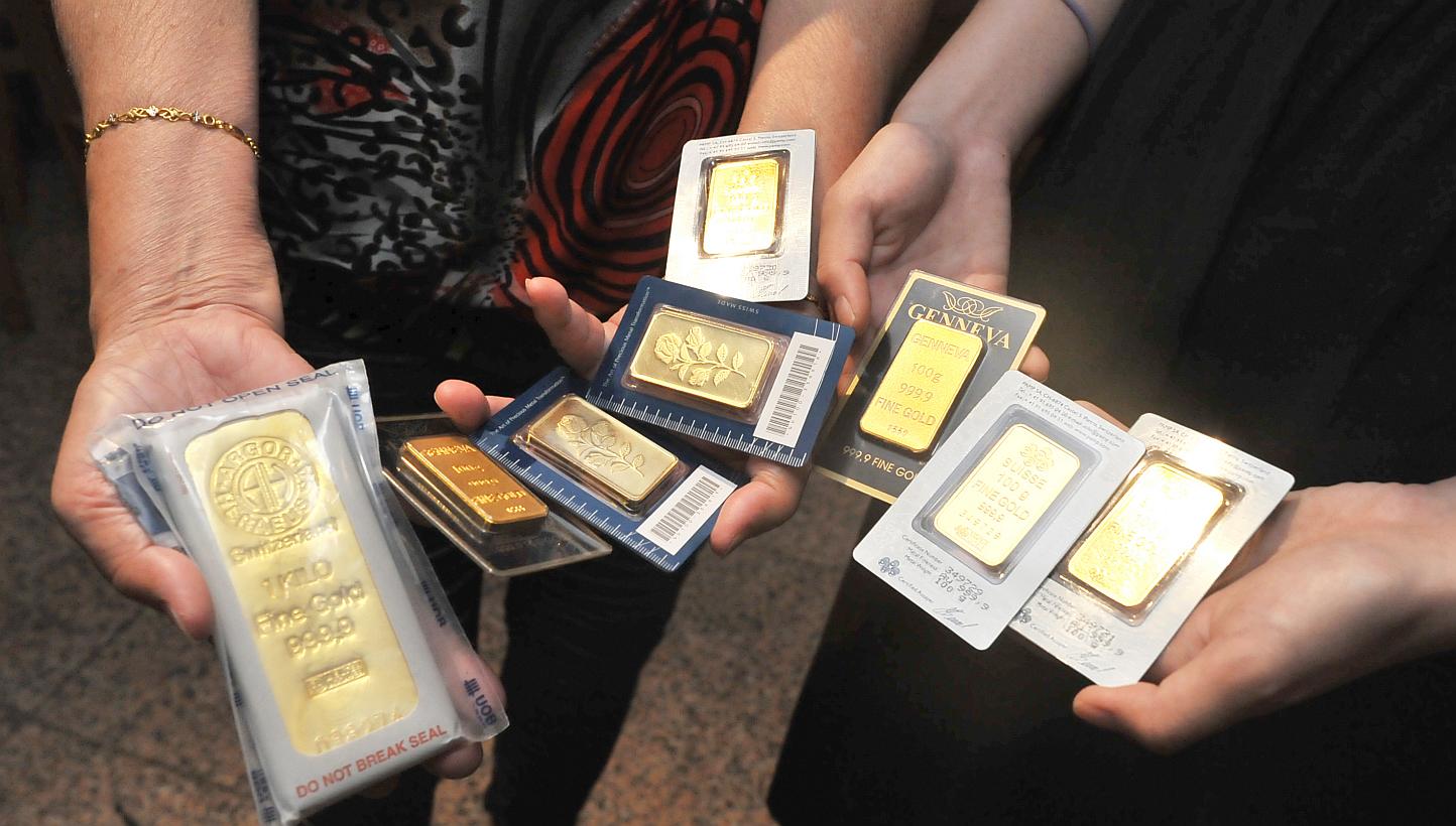 Some investments are definitely not worth their weight in gold, as many discovered when they lost large sums of money in gold buyback schemes that failed to deliver. -- ST FILE PHOTO