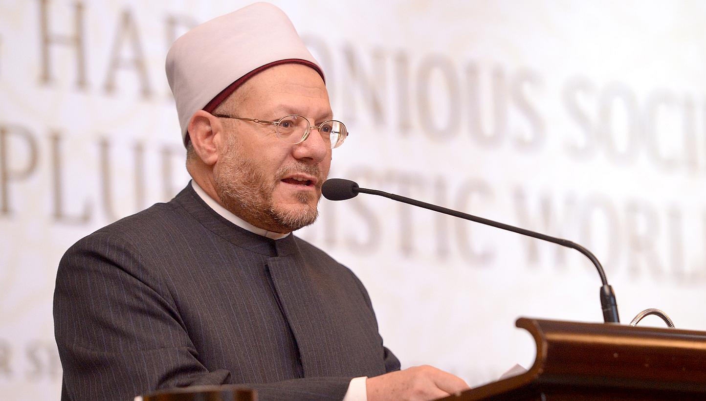 Egypt's Grand Mufti Sheikh Shawki Allam delivers the Muis Lecture, "Building Harmonious Societies in a Pluralistic World" at the Orchard Hotel on Jan 26, 2015.&nbsp;The principle of moderation in all things is a key part of Islamic teachings, Dr Alla