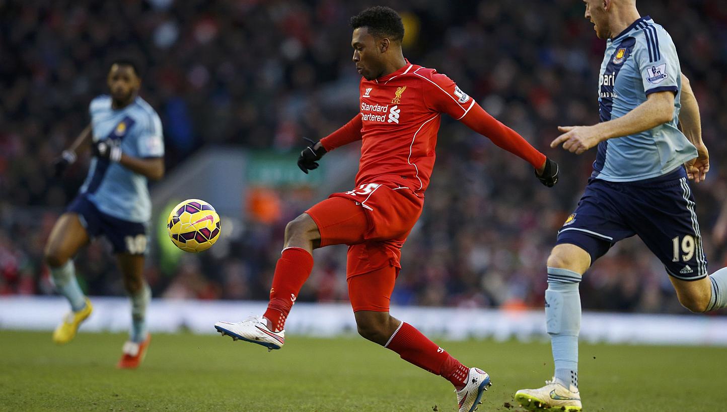 Liverpool's Daniel Sturridge controls the ball during their English Premier League soccer match against West Ham United at Anfield in Liverpool, northern England Jan 31, 2015. -- PHOTO: REUTERS