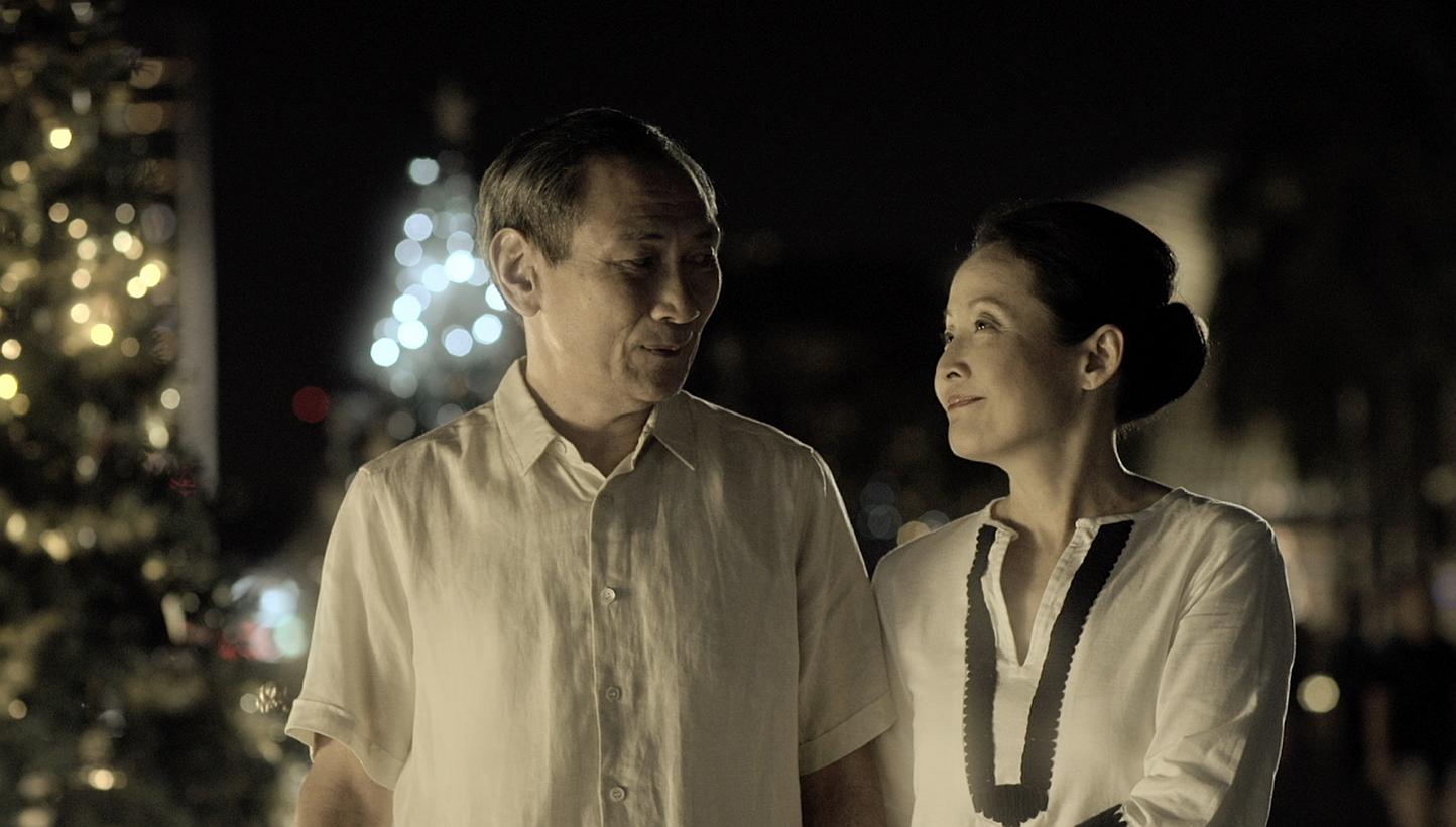 Actors Lim Kay Tong and Wee Soon Hui had no trouble rediscovering their chemistry during the filming of telemovie Sunset. -- PHOTO: MEDIACORP TV