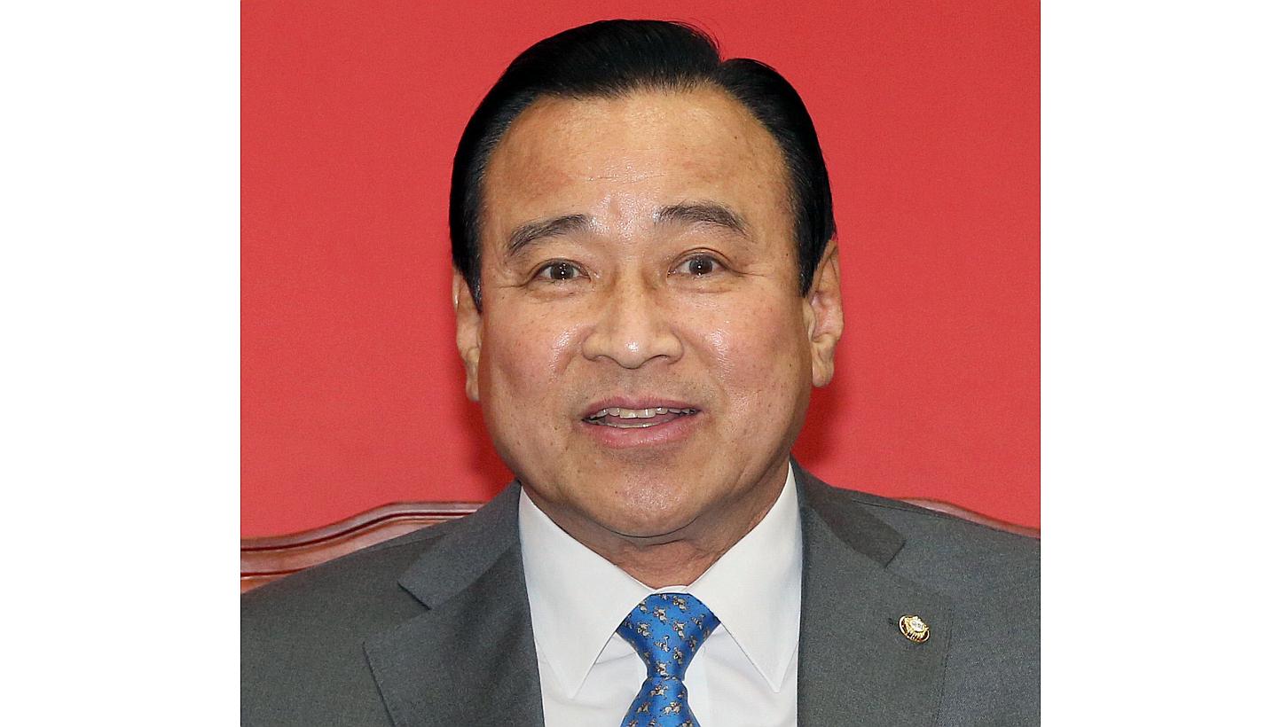 Lee Wan Koo, a senior legislator from South Korean President Park Geun Hye's ruling Saenuri party, was approved as the country's new prime minister on Feb 16, 2015. -- PHOTO: AFP
