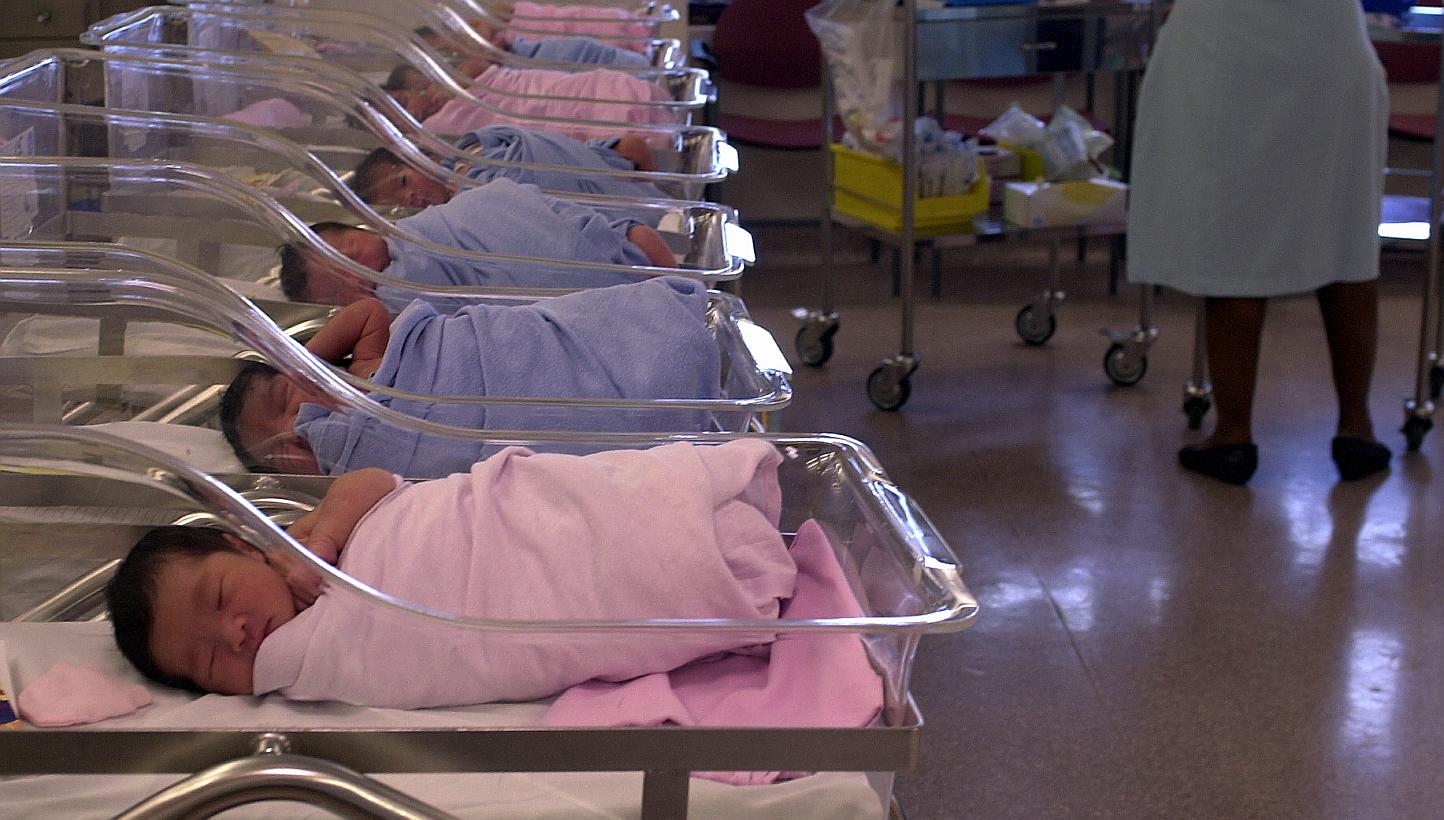 There were 24,000 marriages involving at least one citizen, the highest number since 1997, said the National Population and Talent Division (NPTD) in a statement. And 33,000 babies were born to Singaporeans, up from 31,000 the year before. -- PH