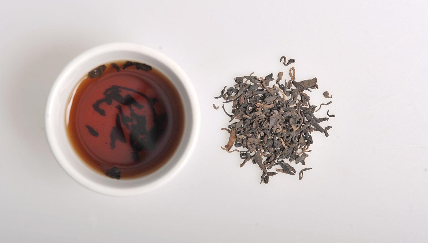 Researchers in Japan say black tea could help treat osteoporosis, a bone condition affecting older people, but admit you need to drink an awful lot of it. -- PHOTO: ST FILE