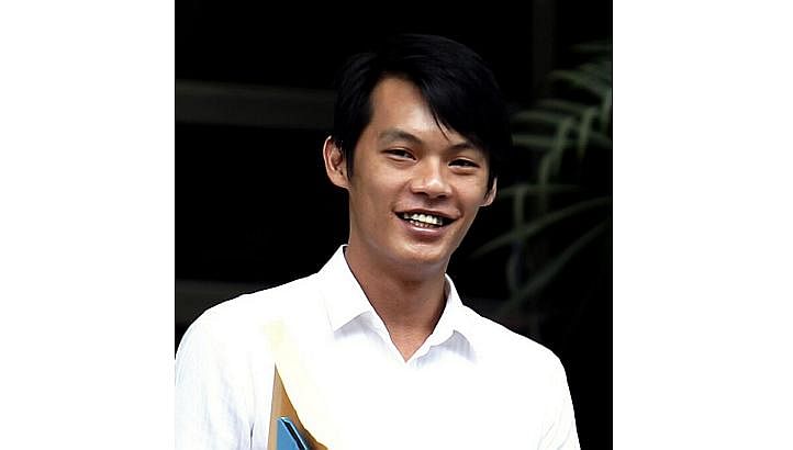 Ng Shi Qiang, 31, was jailed for five years and nine months and ordered to be given six strokes of the cane, after pleading guilty to having unlawful possession of a Beretta pistol. -- ST PHOTO: WONG KWAI CHOW