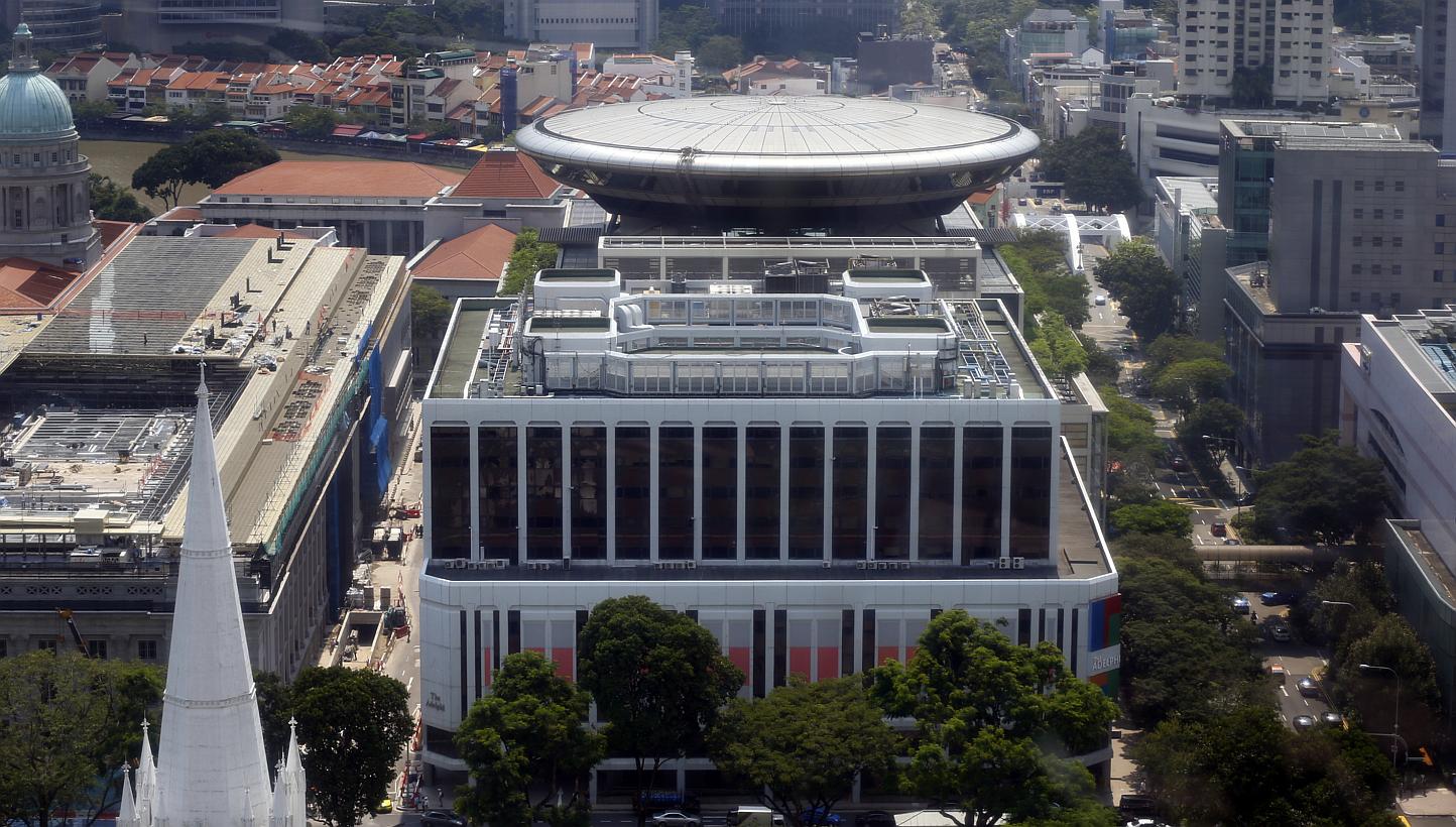 The Ministry of Law on Tuesday revised the list of recognised universities to ensure the high standards of the legal profession in the country, and help curtail the growing number of Singapore students flocking to Britain to do a law degree. -- PHOTO