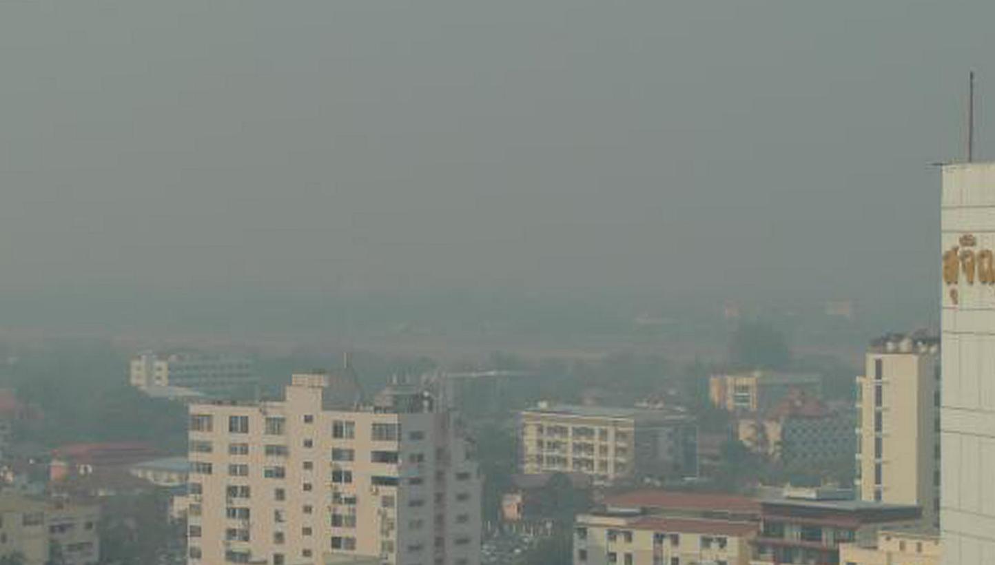 Haze is an annual problem in northern Thailand, as farmers practise open burning. During this period, many residents suffer breathing ailments and the Doi Suthep mountain disappears from view.