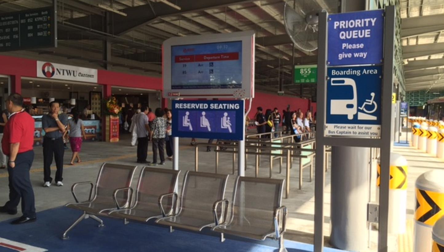 Temporary bus interchange with priority queues opens in Yishun | The ...