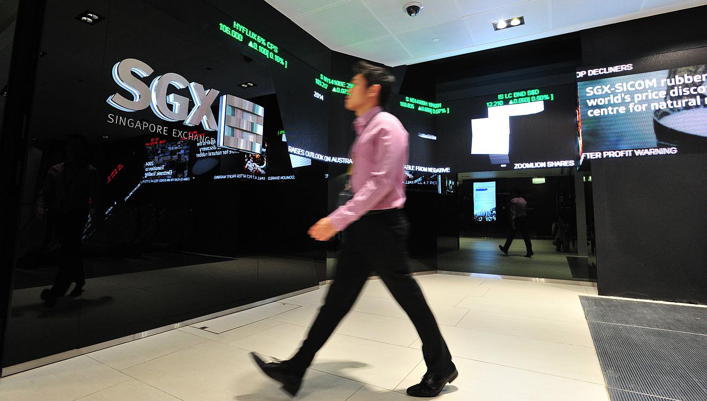 Shares were flat as investors adopted a wait-and-see approach at the start of a new trading quarter. -- PHOTO: ST FILE