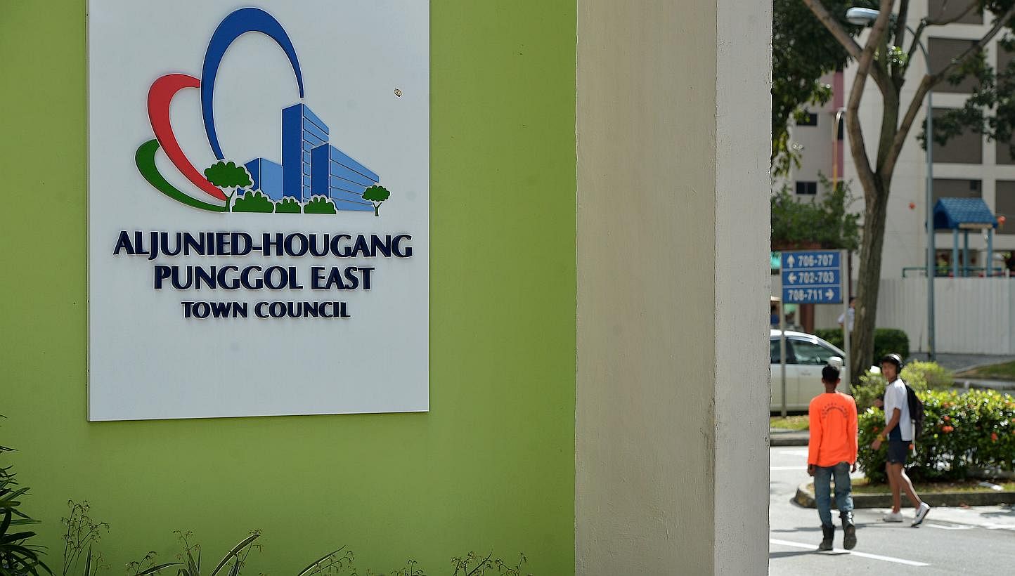 The High Court is hearing an application by MND to appoint independent accountants to the Aljunied-Hougang-Punggol East Town Council (AHPETC), which is run by the Workers' Party. -- ST PHOTO: KUA CHEE SIONG&nbsp;