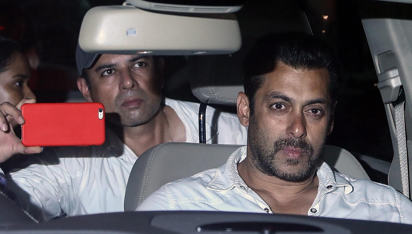 Salman Khan leaving court after getting two days' interim bail from Bombay High Court, in Mumbai, India, on May 6, 2015. -- PHOTO: EPA