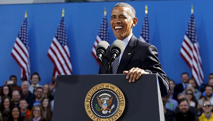 US President Barack Obama delivers remarks on trade at Nike's corporate headquarters in Beaverton, Oregon May 8, 2015. Sports shoe maker Nike put its weight behind Obama's push for a trade deal with Asian countries on Friday with a promise to create