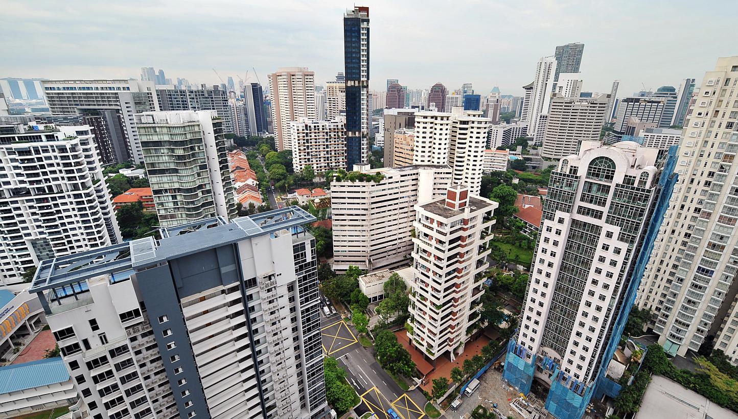 Resale prices of non-landed private residential properties continued to cool, dipping 0.7 per cent in April from March, according to flash estimates from SRX Property on Tuesday.&nbsp;-- PHOTO: ST FILE