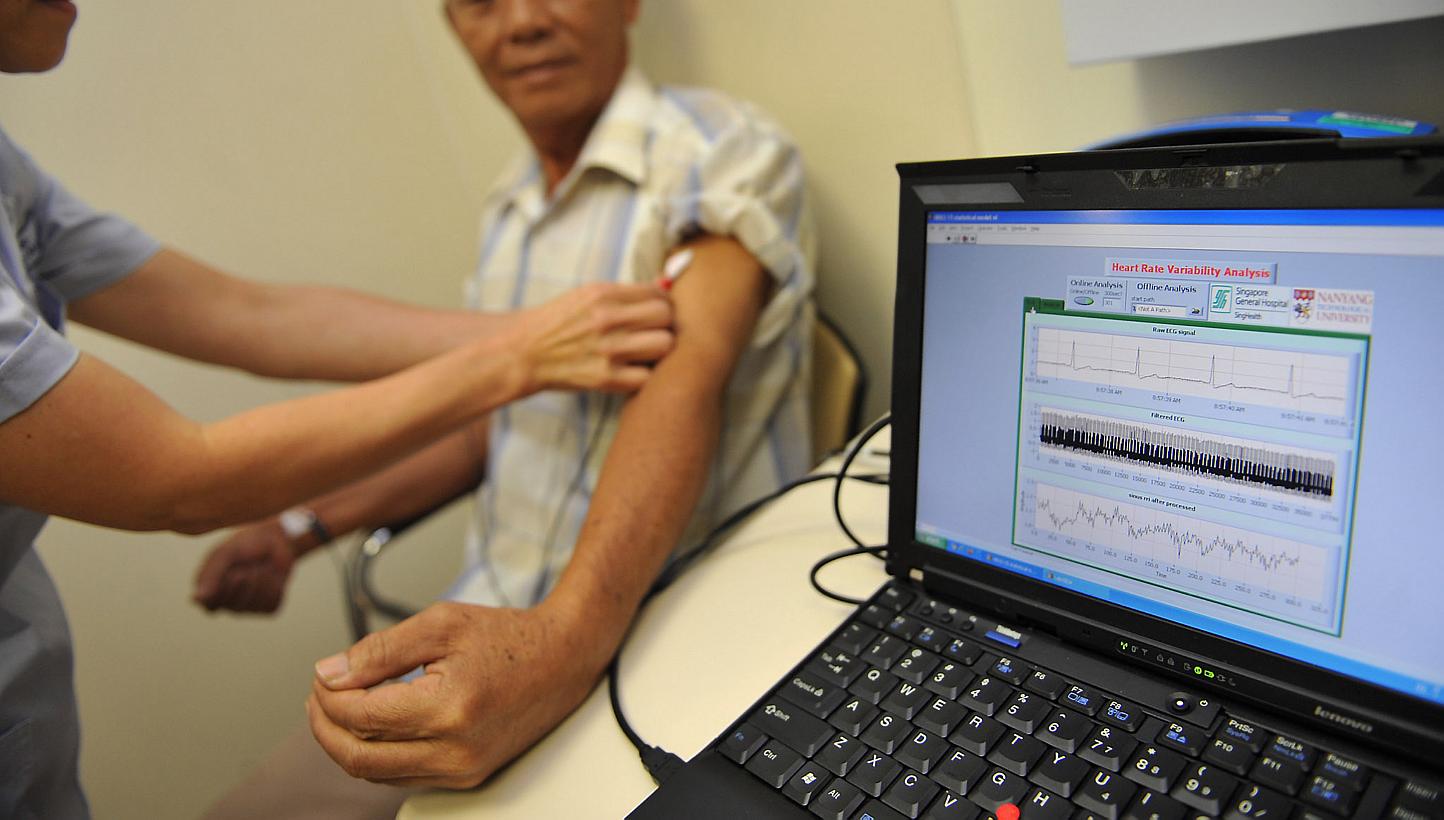More doctors here are turning to technology as it improves the treatment decisions they make for their patients, a study by Accenture has found. -- PHOTO: ST FILE