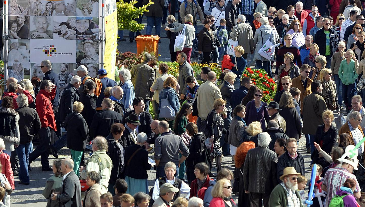Germany's economy slowed more than forecast at the start of the year as domestic demand struggled to make up for a drag from trade, while France benefited from a cyclical recovery. -- PHOTO: AFP