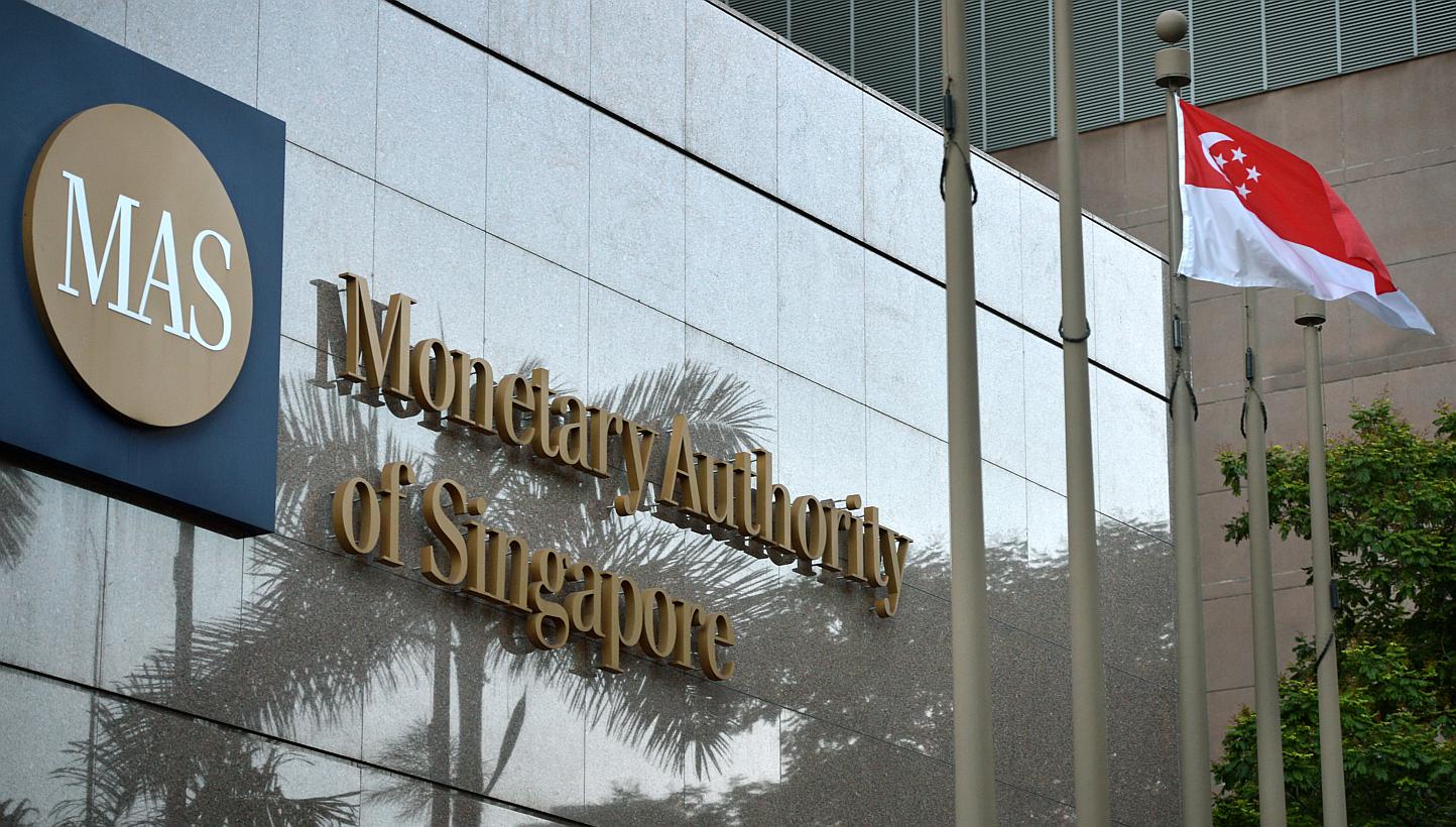 The flexibility and low risk offered by the upcoming Singapore Savings Bonds are ideal for small-time retail investors saving for the long term, financial advisers say. -- ST PHOTO: KUA CHEE SIONG