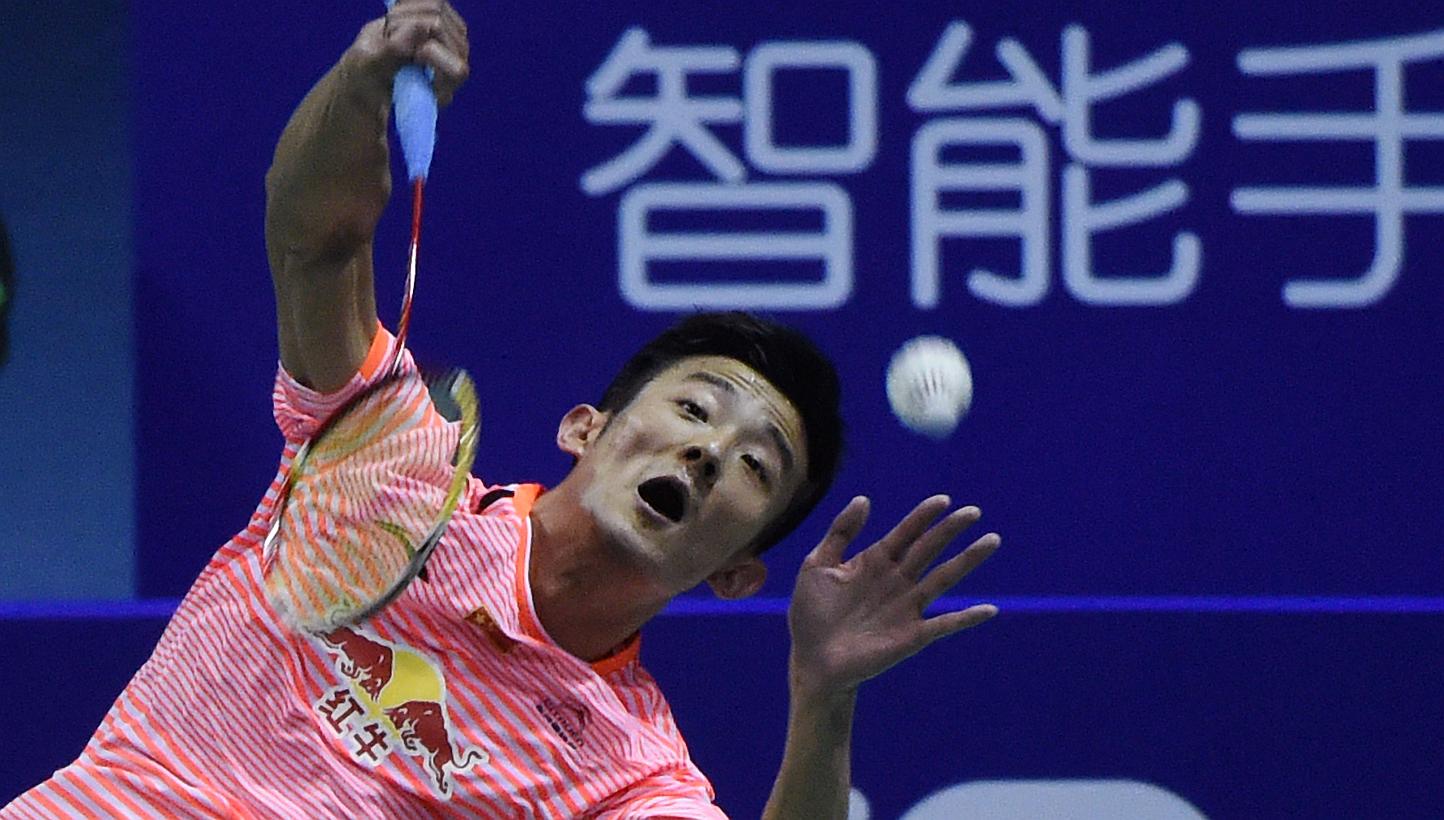 China's Chen Long hits a return against Indonesia's Jonatan Christie during their men's singles semi-final match of the 2015 Sudirman Cup on May 16, 2015. -- PHOTO: AFP 