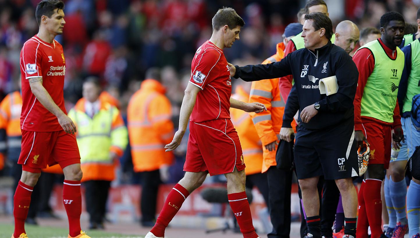 Liverpool's Steven Gerrard with assistant manager Colin Pascoe as he comes off after the first half.&nbsp;Long-serving Liverpool captain Steven Gerrard bade an underwhelming farewell to Anfield on Saturday as his side lost 3-1 to Crystal Palace in hi