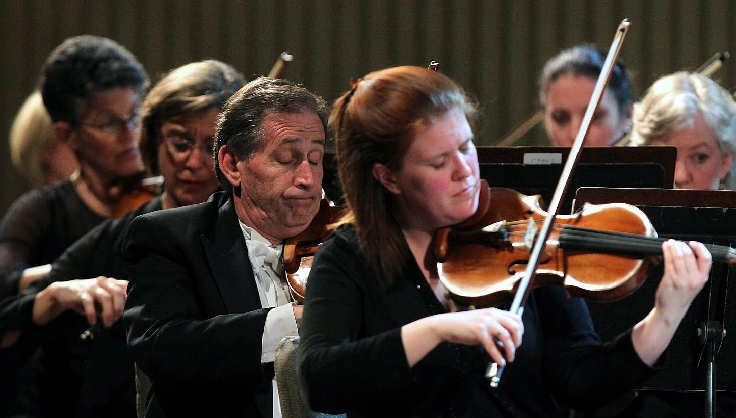 The Minnesota Orchestra, directed by Finnish conductor Osmo Vanska, performs in concert at the Cuban National Theatre in Havana, Cuba, May 15, 2015. -- PHOTO: EPA
