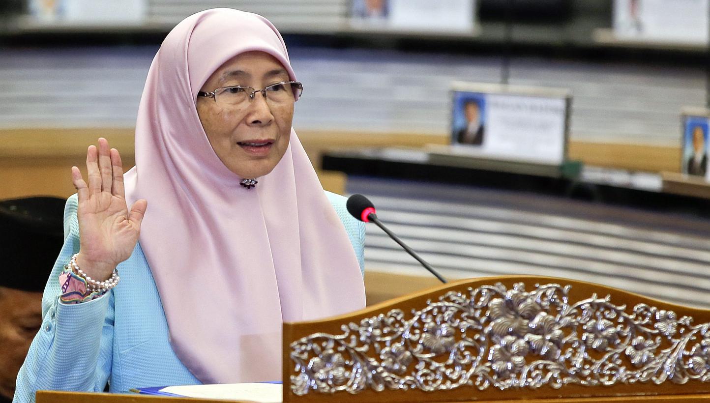 Newly appointed opposition leader Wan Azizah Wan Ismail (above) has pledged to to revive Malaysia's Pakatan Rakyat (PR) shadow cabinet during a press conference in Parliament on May 18, 2015. -- PHOTO: EPA
