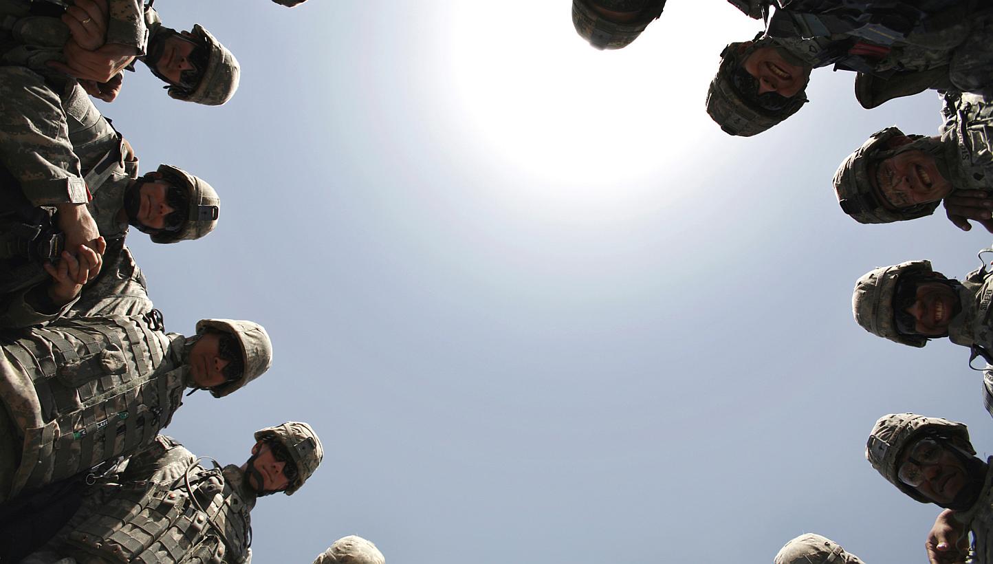US soldiers forming a circle to pray before leaving for a monitoring mission in Baghdad in 2007. The decision to go to war in Iraq was a clear misjudgment.