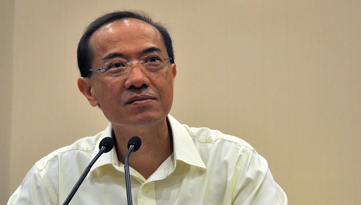 Mr George Yeo holding a press conference at the Ministry of Foreign Affairs on May 10, 2011, three days after his team lost the electoral battle in Aljunied GRC to the Workers' Party in the 2011 General Election. -- PHOTO: ST FILE
