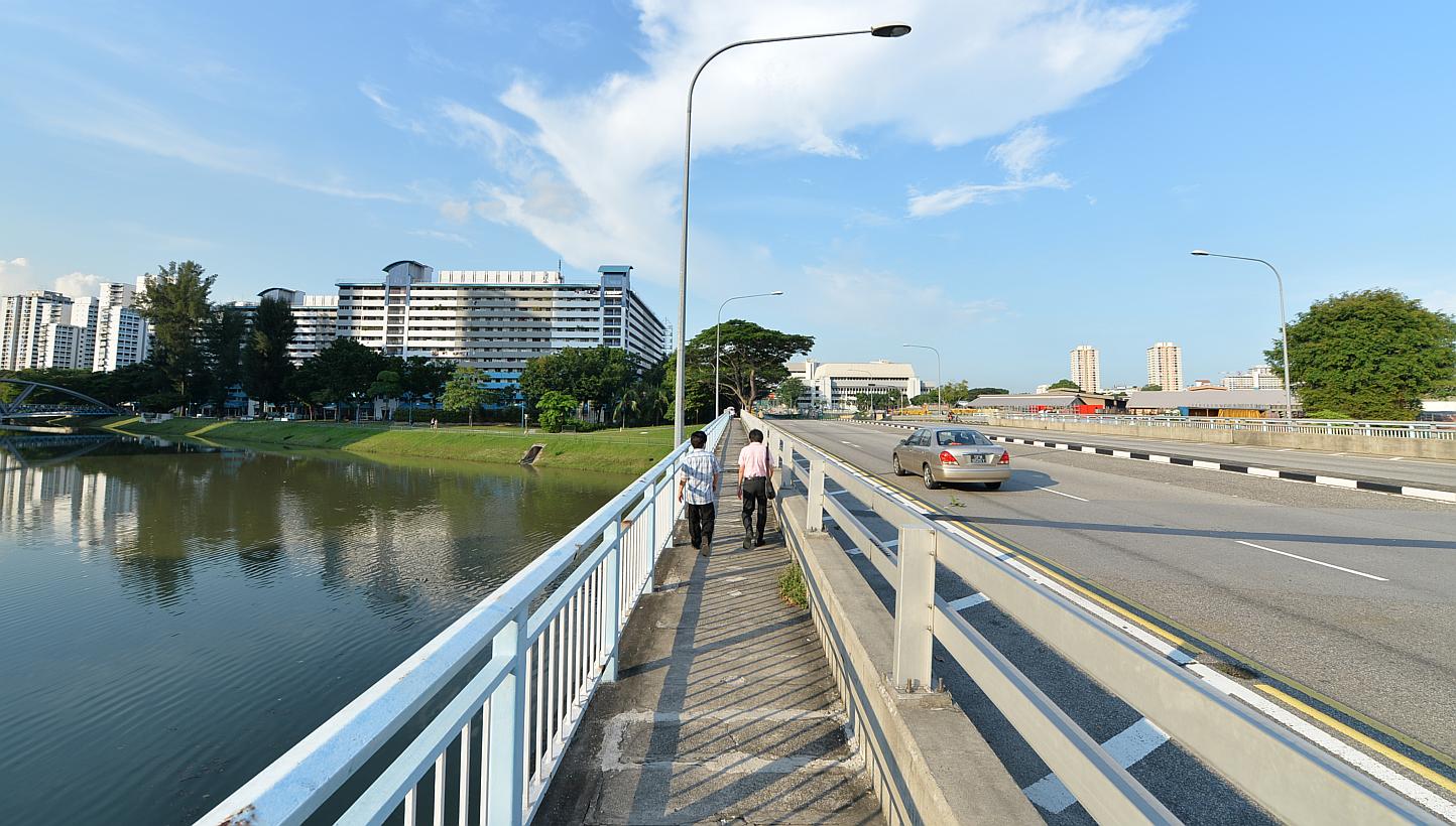 The scene of the alleged rape along Kallang Bahru Road on May 4, 2013. -- PHOTO: THE NEW PAPER
