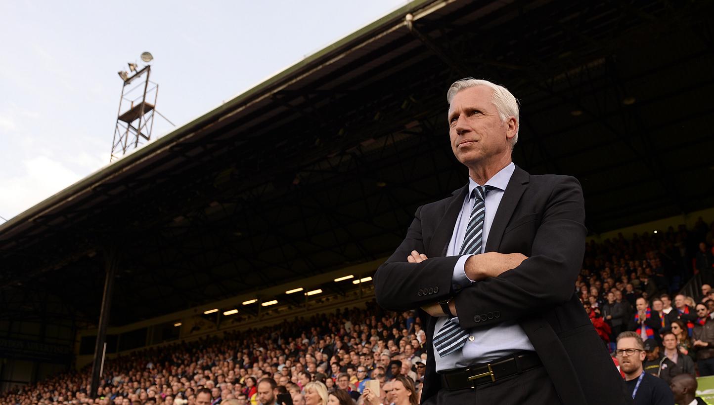 Alan Pardew guided Crystal Palace to a best-ever 10th-place finish in the Premier League thanks to a 1-0 victory over Swansea on the final day of the season on Sunday. -- PHOTO: REUTERS