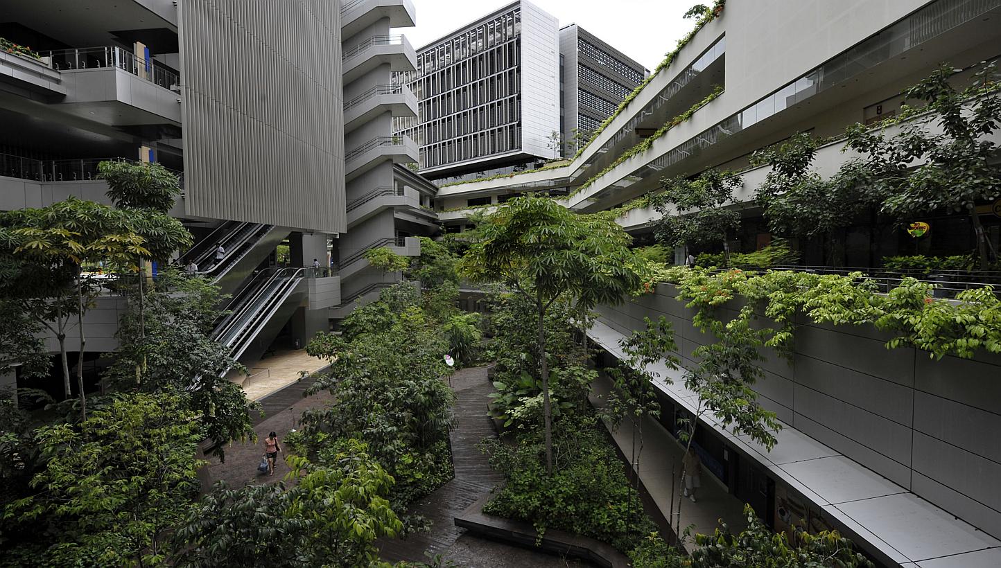 Hospitals and polyclinics continue to please, with nearly 8 in 10 of patients giving the thumbs up to good service at healthcare institutions last year. Khoo Teck Puat Hospital topped in the hospital category with 86 per cent of patients happy with s