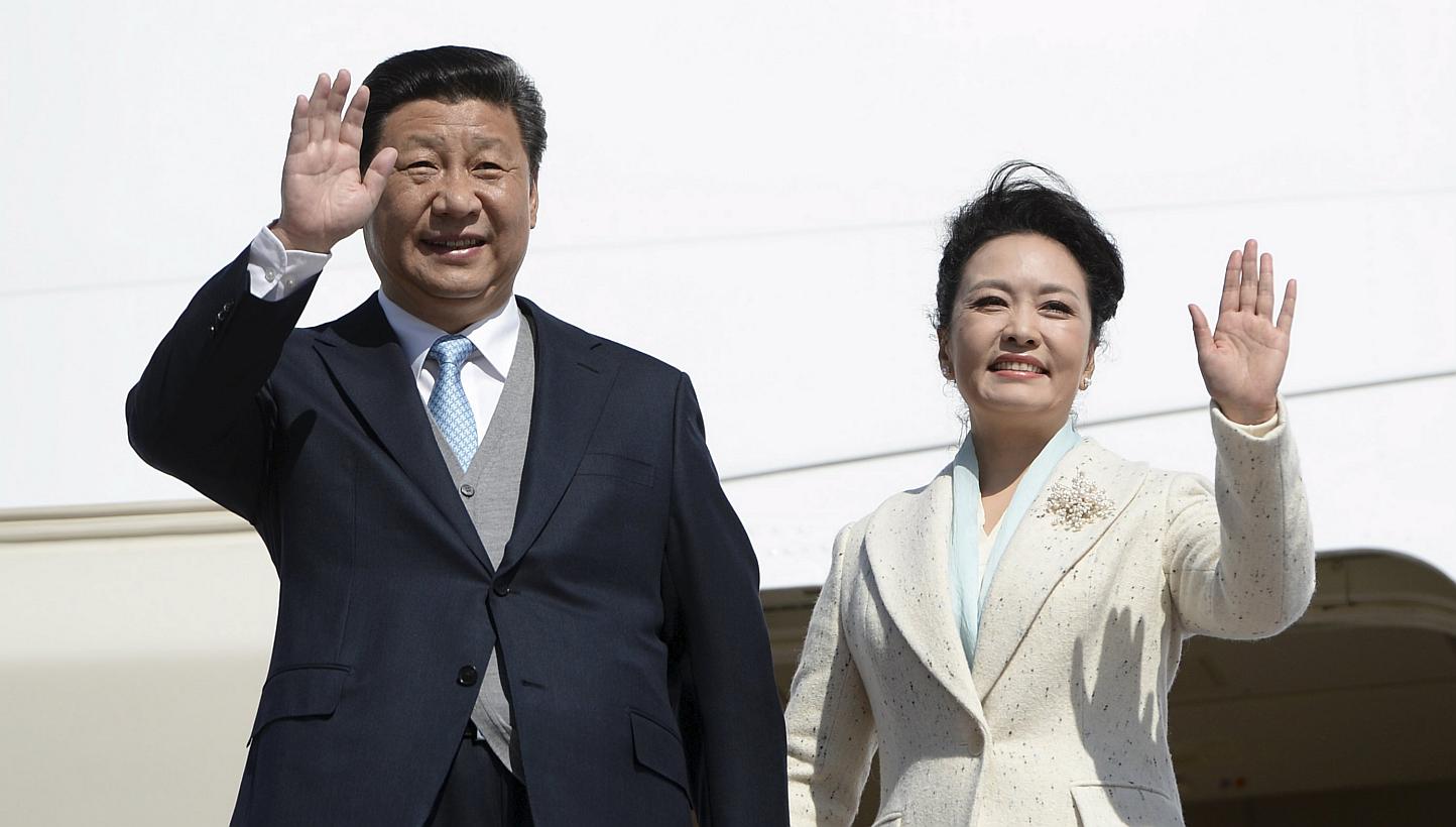 Chinese President Xi Jinping and his wife will be making a state visit to Britain in October, said Britain's Queen Elizabeth II on Wednesday, May 27, 2015. -- PHOTO: REUTERS&nbsp;