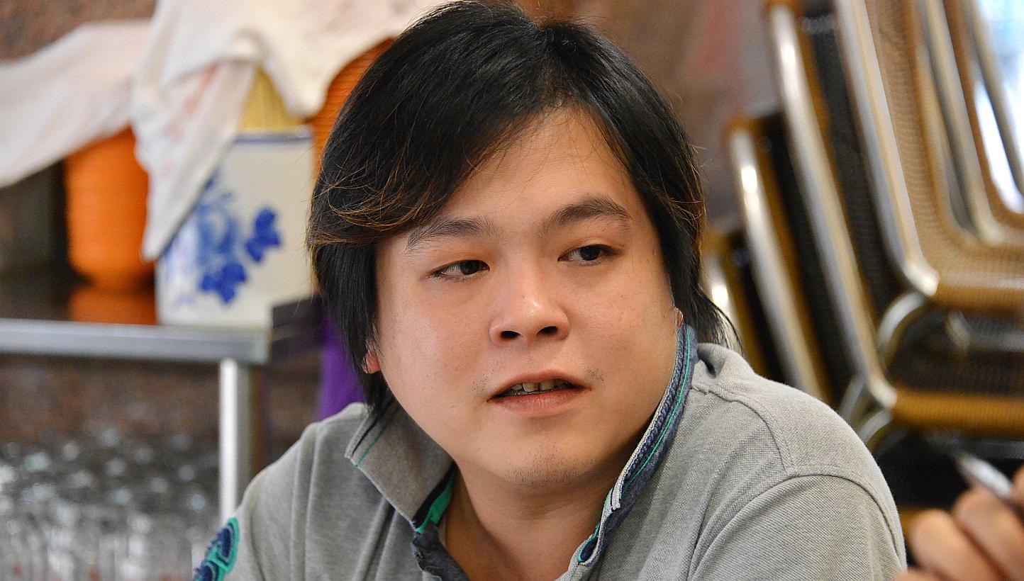 Jover Chew, the owner of Mobile Air who has been arrested for a series of cheating cases at Sim Lim Square, had been assisting police with investigations for months, reports said on Thursday. -- PHOTO:&nbsp;THE NEW PAPER FILE