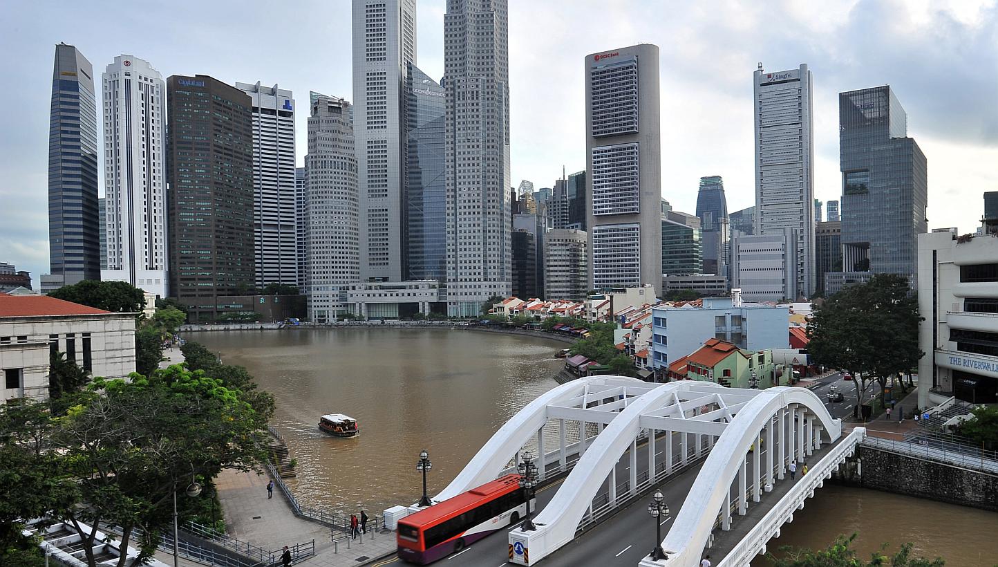 Singapore stood third, behind Hong Kong and The United States, for the second year in a row in the annual world competitive ranking 2015, released by the IMD World Competitiveness Center on Thursday.&nbsp;-- ST PHOTO: LIM YAOHUI