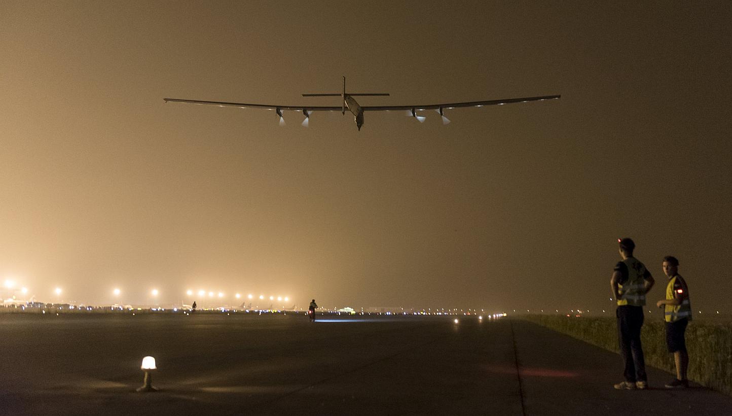 Solar Impulse 2 takes off in Nanjing, China, on May 31, 2015. The aircraft was in a holding pattern near Japan on Monday as organisers warned that bad weather in the days ahead could block the aircraft's ambitious bid to cross the Pacific Ocean. -- P