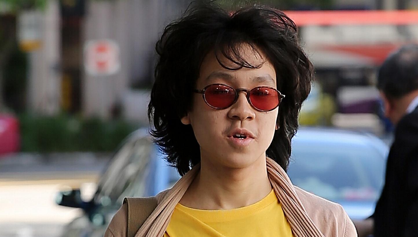 Amos Yee arriving at the State Courts on June 2, 2015. Yee is back in prison for three weeks, after the judge who heard his case on Tuesday morning called for a reformative training report. -- ST PHOTO: WONG KWAI CHOW