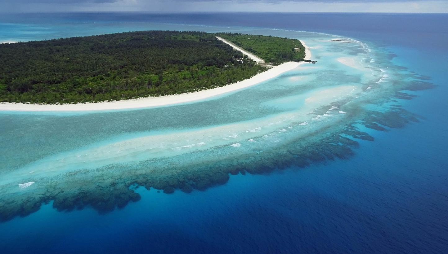 The French overseas Grande Glorieuse island in the Indian Ocean. In France's biodiversity, nearly 154,000 species of flora and fauna and fungi have been recorded, with 87,325 in mainland France and 70,458 overseas. Only 10 percent of species in the o