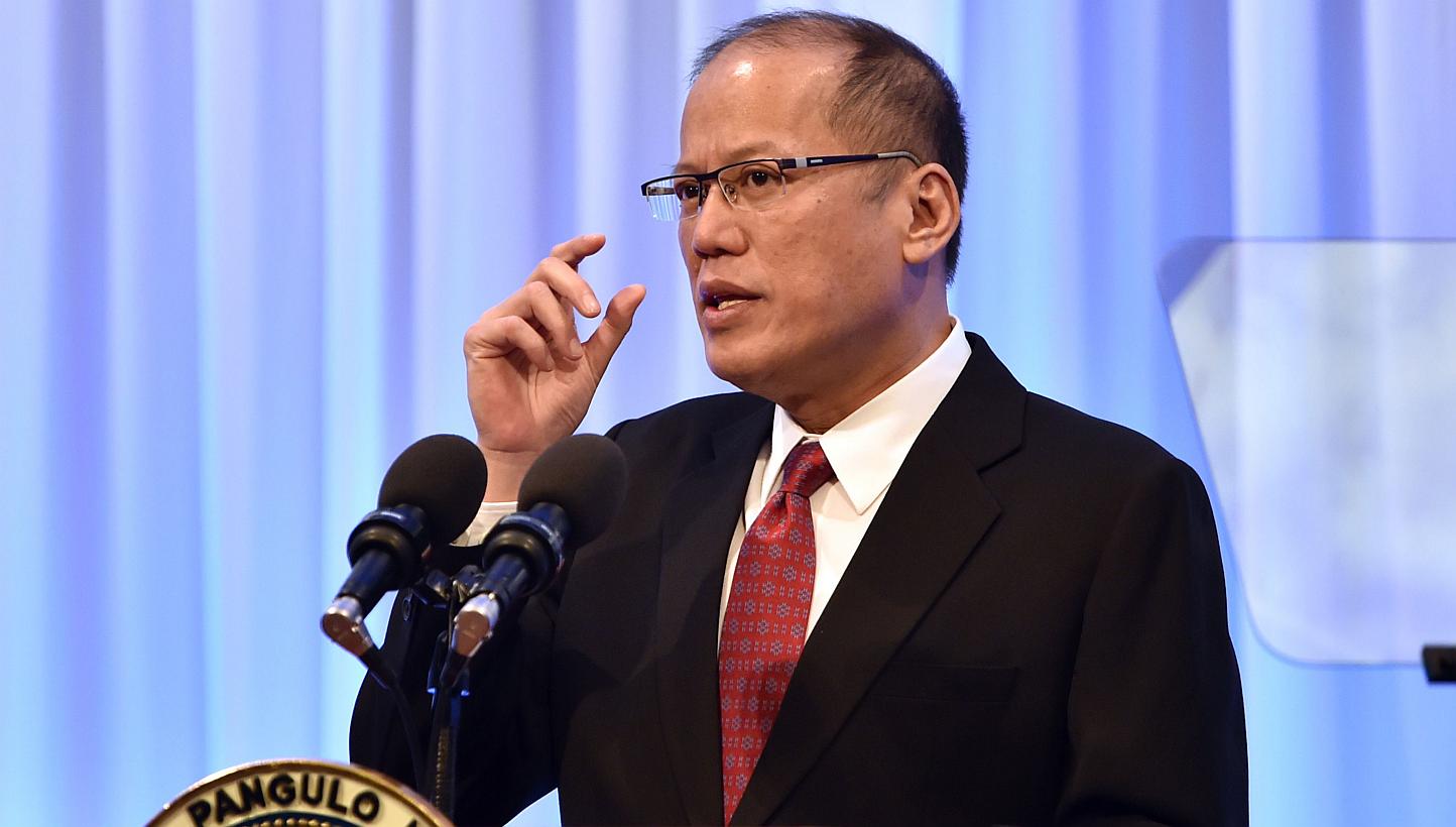 Philippine President Benigno Aquino made a veiled comparison on Wednesday between China's activities in the South China Sea and Nazi Germany's expansionism before World War Two, echoing similar remarks he made last year that outraged Beijing. -- PHOT