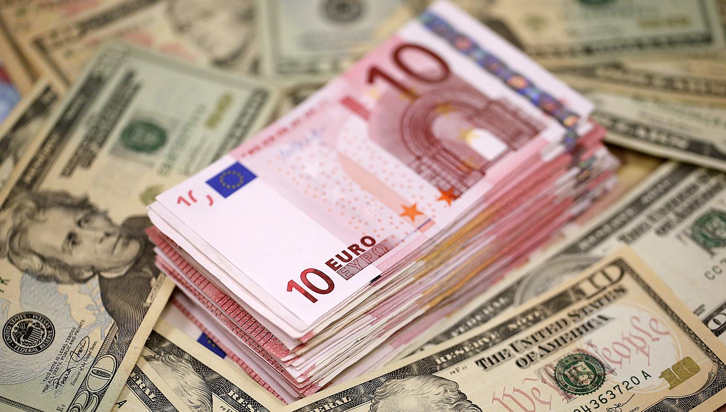 The U.S. dollar was broadly lower on Wednesday as hopes for progress in Greek debt talks and a huge spike in European yields combined to give the euro its biggest gain in three months. -- PHOTO: BLOOMBERG