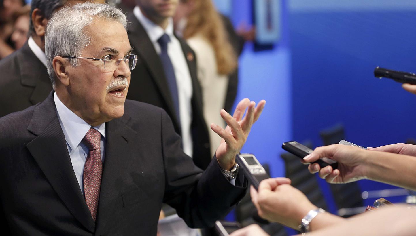 Saudi Arabian Oil Minister Ali Al-Naimi talking to journalists during the OPEC seminar on June 3, 2015. -- PHOTO: REUTERS