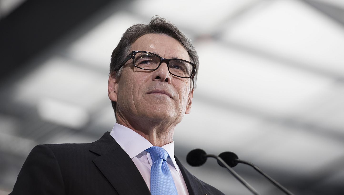 Former Texas Governor Rick Perry announced on Thursday he will pursue the Republican presidential nomination again in 2016, seeking redemption for a fumbled White House bid in 2012 and adding to a crowded field of conservative candidates. -- PHOTO: B