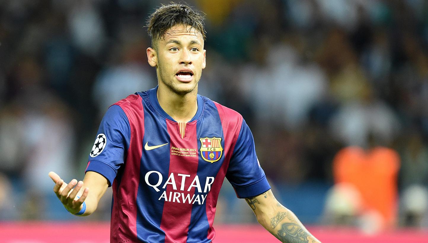 Brazilian superstar Neymar is under investigation by Brazilian tax authorities as the ramifications from his move from Santos to Barcelona two years ago deepen, according to Brazilian news magazine Epoca, citing finance ministry documentation. -- PHO