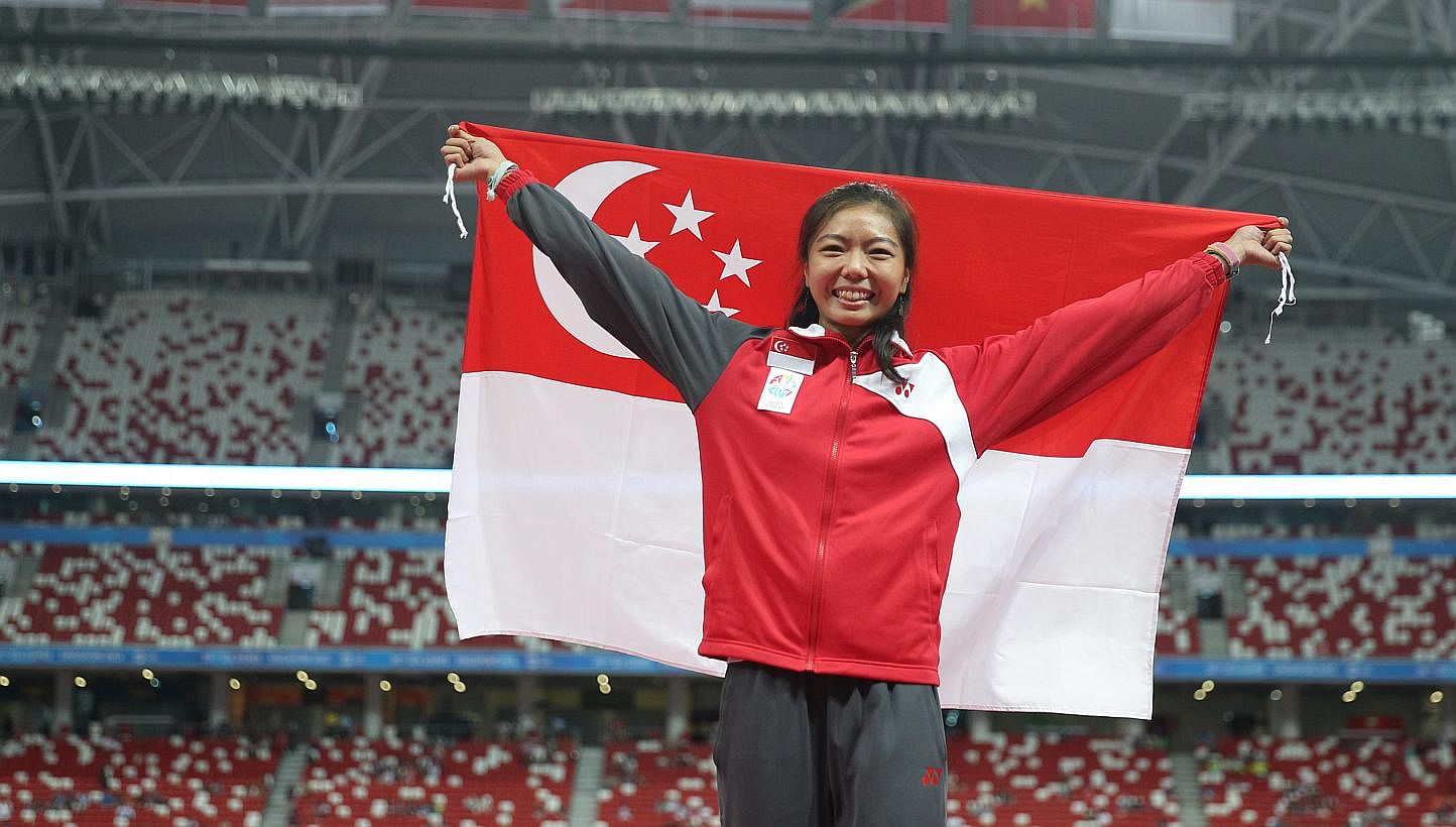 Michelle Sng cleared a height of 1.81 in the women's high jump and settled for another bronze.&nbsp;-- ST PHOTO:&nbsp;ONG WEE JIN