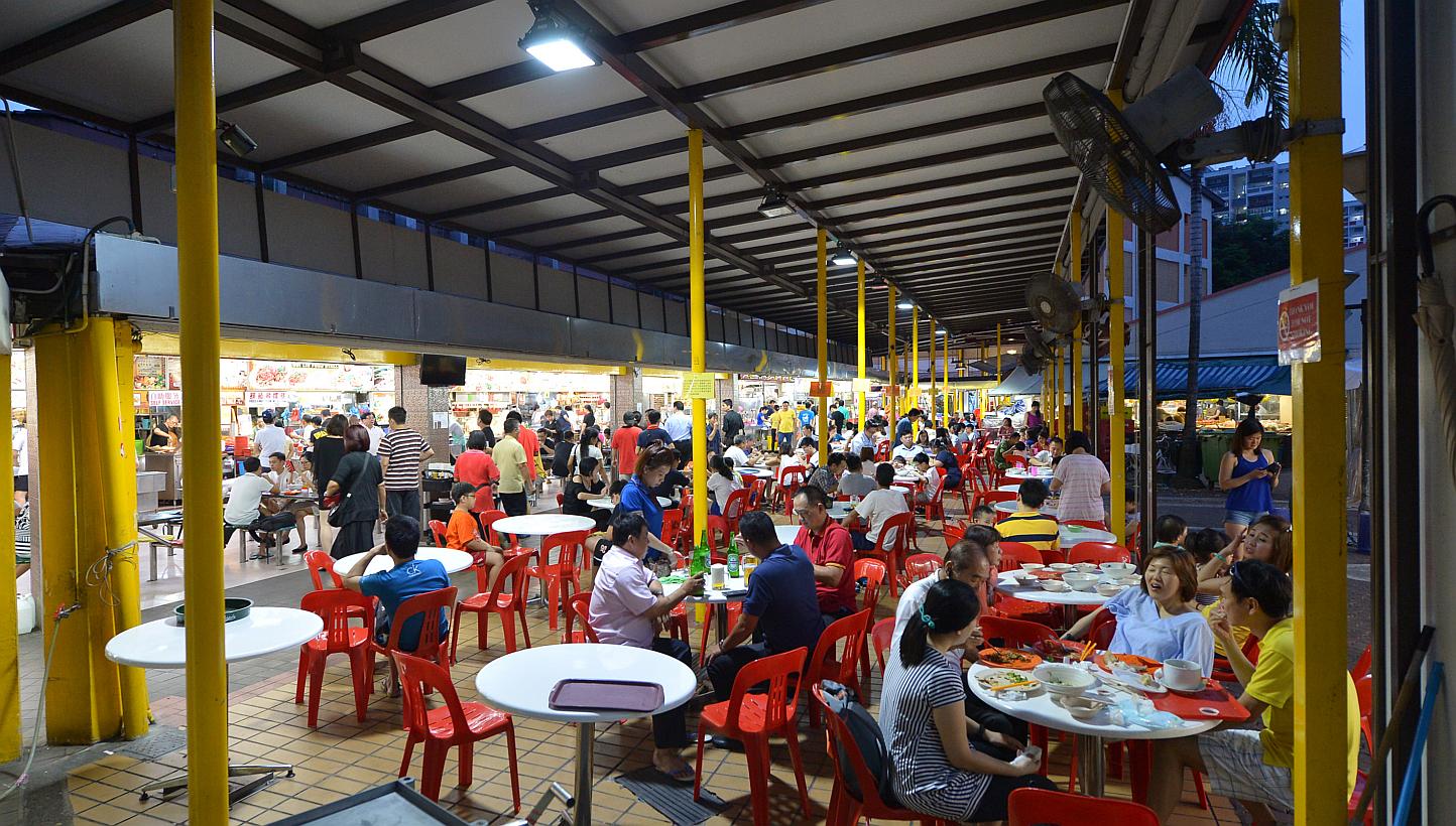 The coffee shop in Bukit Batok Street 11 has 19 stalls.